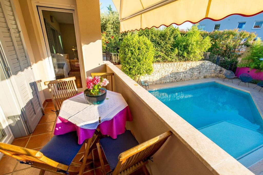 Villa Lidija Πόρετς Εξωτερικό φωτογραφία